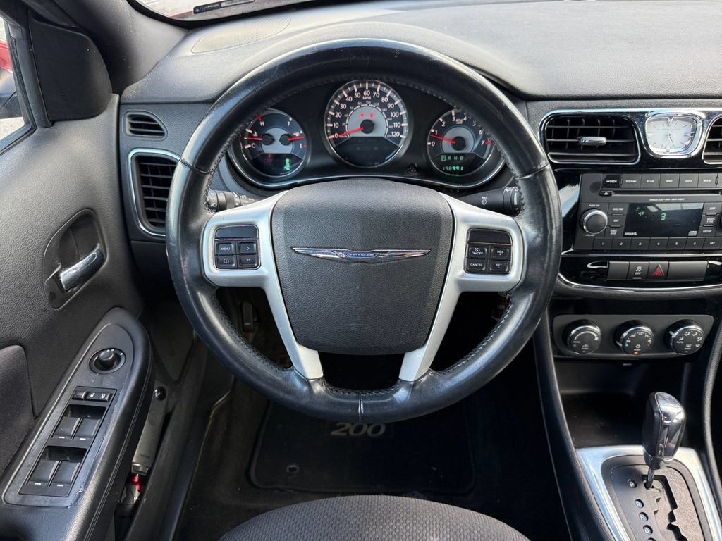 Used 2014 Chrysler 200 Touring FWD image 14