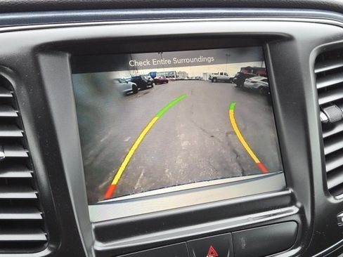 Used 2016 Chrysler 200 S image 6