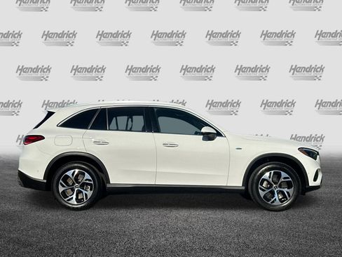 Used 2025 Mercedes-Benz GLC 350e 4MATIC image 3