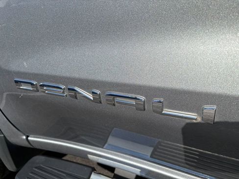 Certified 2023 GMC Sierra 1500 Denali image 12