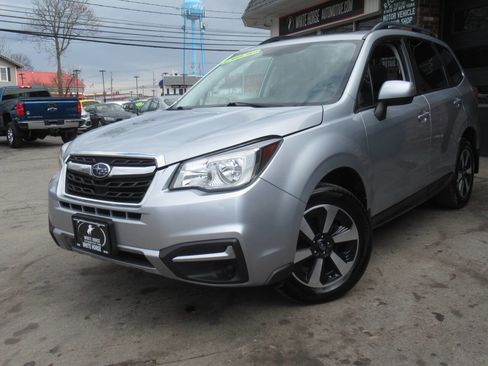 Used 2018 Subaru Forester 2.5i Premium w/ All-Weather Package image 26
