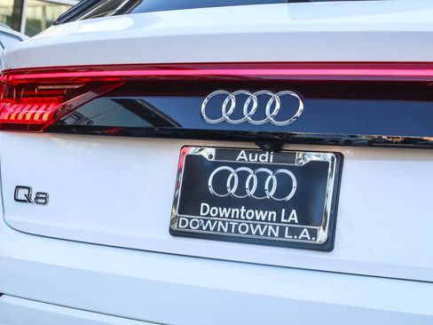 Used 2019 Audi Q8 Premium w/ Convenience Package image 9