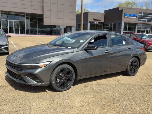 New 2026 Hyundai Elantra Sport image 4