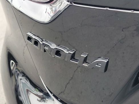 Used 2025 Toyota Corolla LE image 7