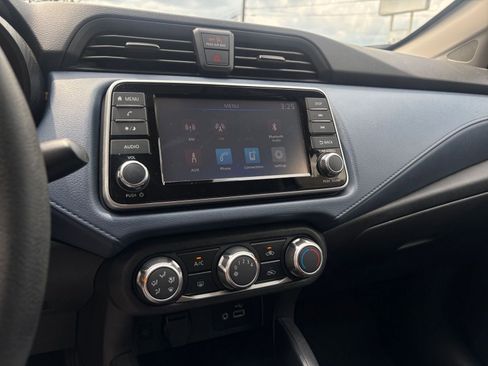 Used 2025 Nissan Versa SV FWD image 20