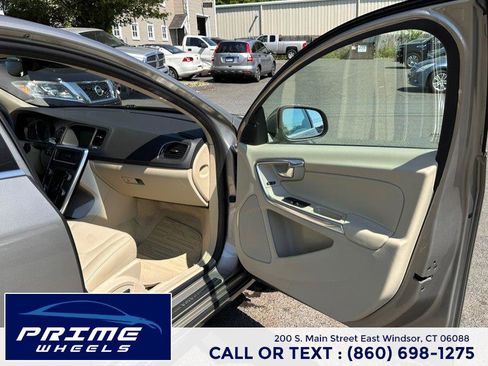 Used 2015 Volvo S60 T5 Premier FWD image 16