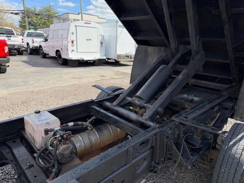 Used 2015 Ford F450 XL w/ Power Equipment Group RWD image 2