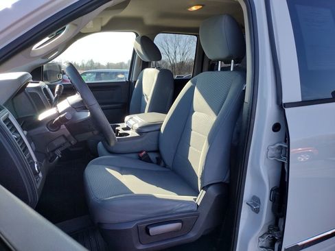 Used 2017 RAM 1500 ST w/ SXT Appearance Group image 2