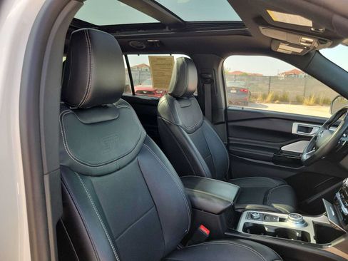 Used 2021 Ford Explorer ST w/ Equipment Group 401A AWD/4WD image 18