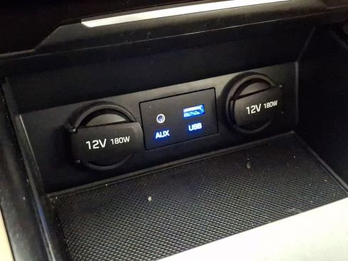 Used 2017 Hyundai Elantra SE FWD image 22