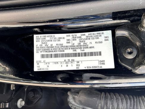 Used 2018 Ford F250 Lariat w/ Lariat Value Package AWD/4WD image 31