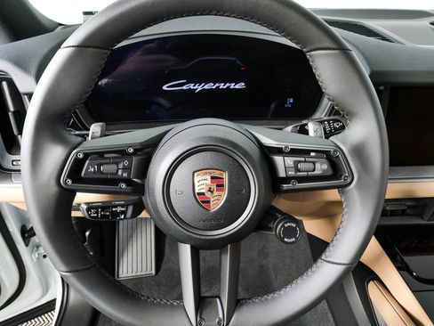 New 2026 Porsche Cayenne AWD/4WD image 9