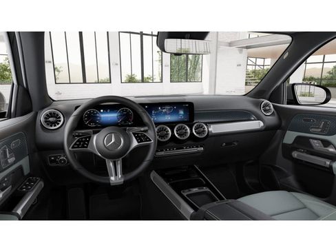 New 2026 Mercedes-Benz GLB 250 image 3
