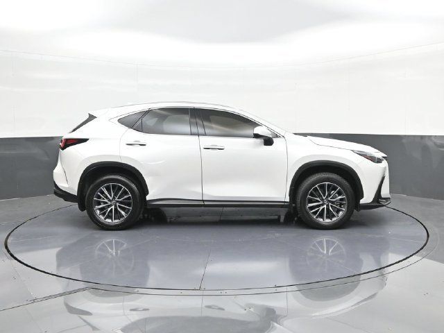 Used 2024 Lexus NX 250 FWD w/ Towing Package (2000 Lbs) image 24