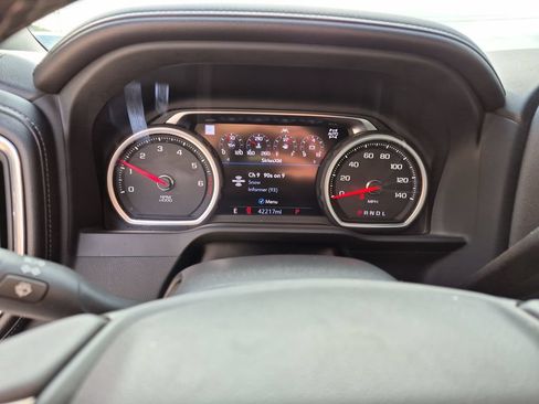 Used 2022 Chevrolet Silverado 1500 High Country w/ Safety Package II AWD/4WD image 26