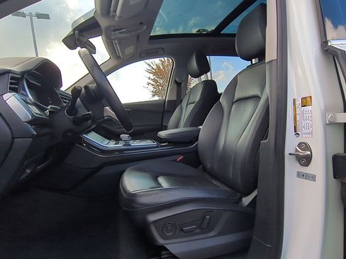 Used 2023 Audi Q7 Premium Plus image 29