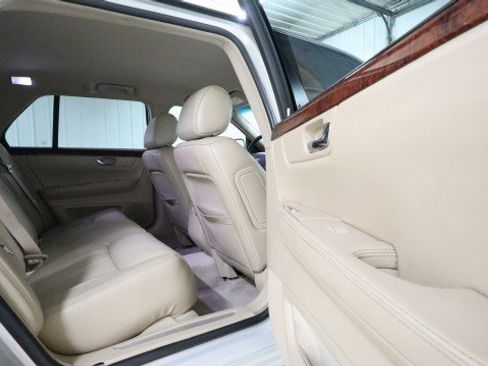 Used 2007 Cadillac DTS image 11