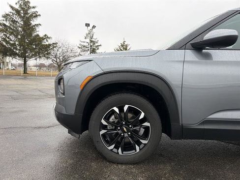 Used 2021 Chevrolet TrailBlazer LT w/ Convenience Package image 17