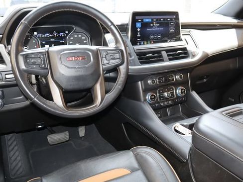 Used 2021 GMC Yukon XL AT4 w/ AT4 Premium Package AWD/4WD image 5