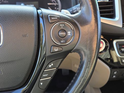 Used 2018 Honda Pilot Elite image 31