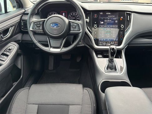 Used 2024 Subaru Outback Premium image 31