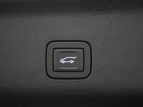 Used 2025 Chevrolet Tahoe Premier w/ Sun And Tow Package image 26