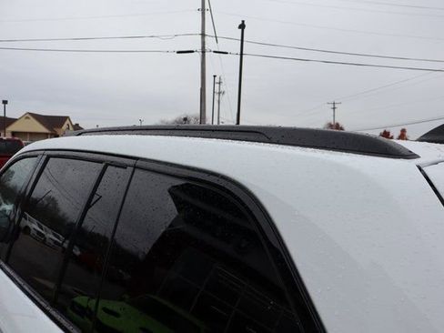 New 2025 Jeep Grand Cherokee Altitude image 25