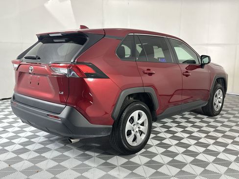 Used 2024 Toyota RAV4 LE FWD image 8
