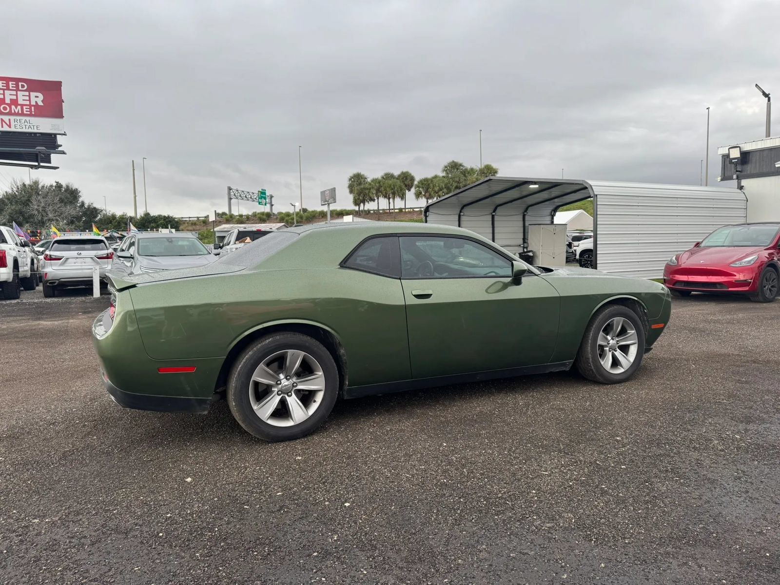 Used 2019 Dodge Challenger SXT RWD image 5