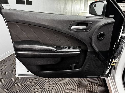 Used 2022 Dodge Charger R/T image 35