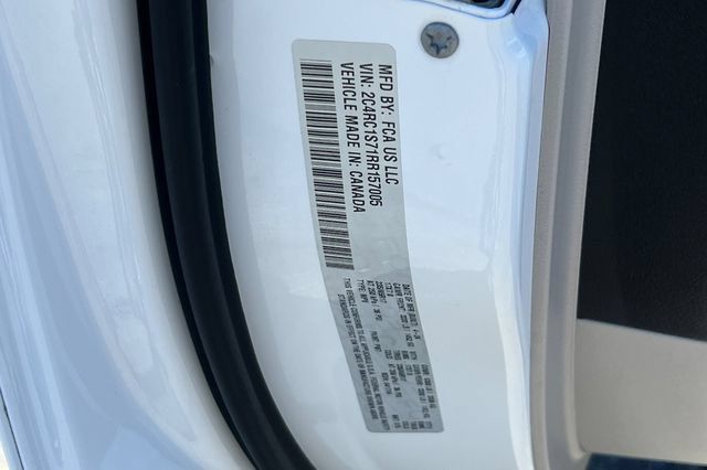 Used 2024 Chrysler Pacifica Limited FWD image 35