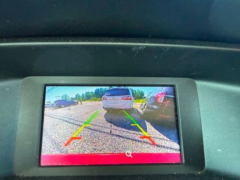 Used 2015 Ford Focus SE FWD image 11