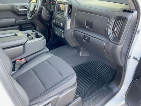 Certified 2024 Chevrolet Silverado 1500 Custom image 31