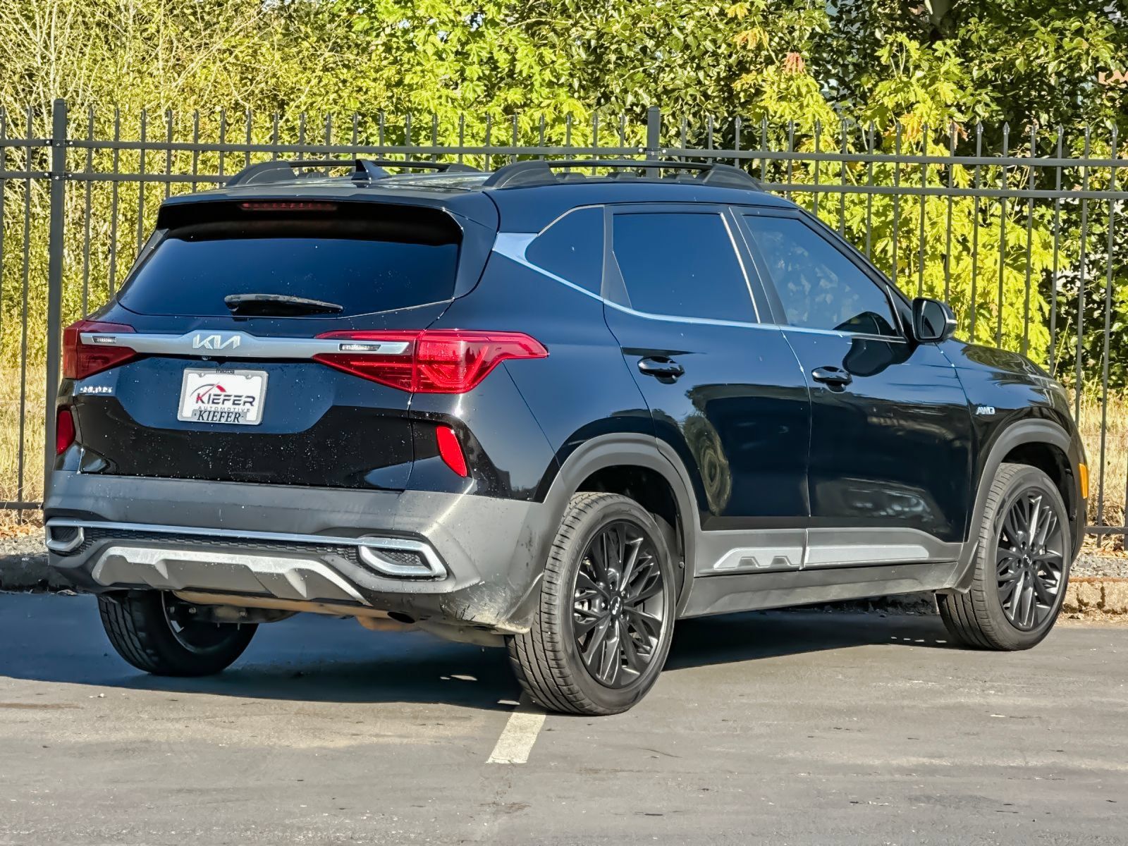 Used 2022 Kia Seltos Nightfall Edition AWD/4WD image 3