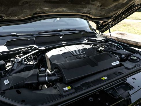 Used 2019 Land Rover Range Rover Long Wheelbase Supercharged image 56