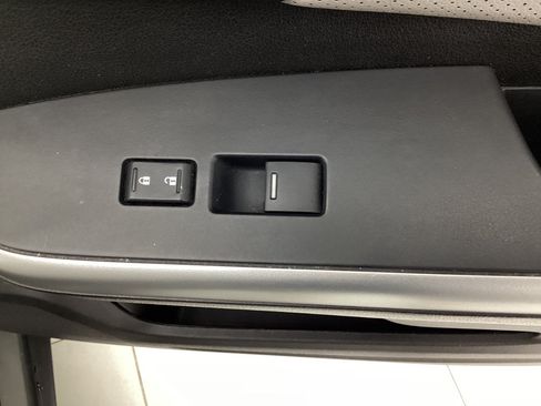 Used 2016 Honda CR-V EX-L image 41