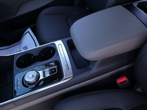 New 2026 Kia Carnival EX image 25