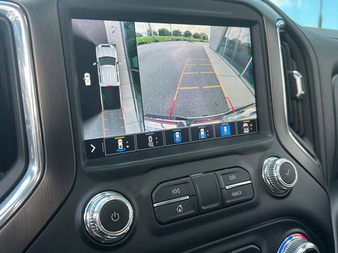 Used 2020 GMC Sierra 2500 AT4 w/ AT4 Premium Package image 27