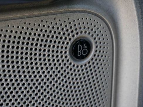 Used 2025 Ford Maverick Lariat w/ 4K Tow Package image 14