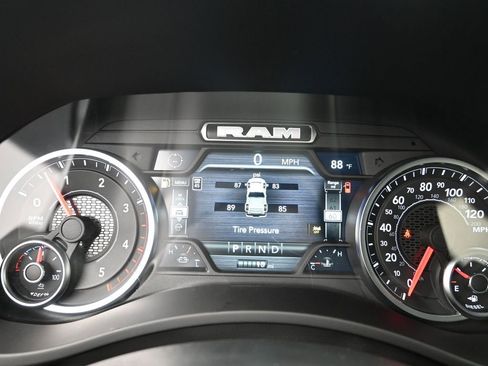 New 2026 RAM 2500 Tradesman AWD/4WD image 12