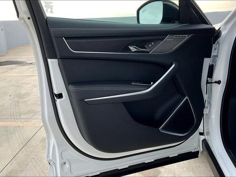 Used 2025 Jaguar F-PACE R-Dynamic S image 28