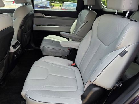 Used 2025 Hyundai Palisade SEL AWD/4WD image 25
