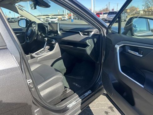 Used 2024 Toyota RAV4 XLE Premium image 19