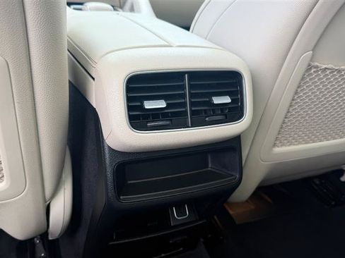 Used 2023 Mercedes-Benz GLE 350 image 23