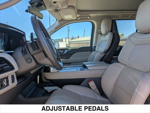 Used 2024 Lincoln Navigator Reserve AWD/4WD image 21