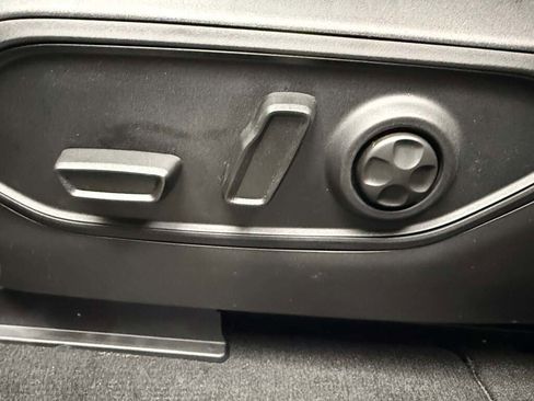 New 2025 Jeep Grand Cherokee L Limited image 22