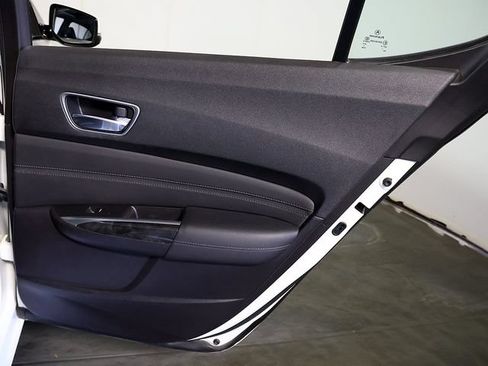 Certified 2018 Acura TLX V6 SH-AWD image 18
