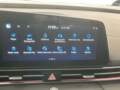 Used 2024 Hyundai Elantra SEL FWD image 18