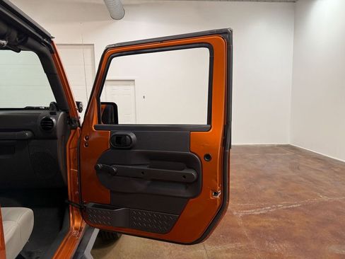 Used 2010 Jeep Wrangler Unlimited Sport image 60