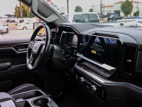 Used 2024 GMC Sierra 1500 SLT image 19